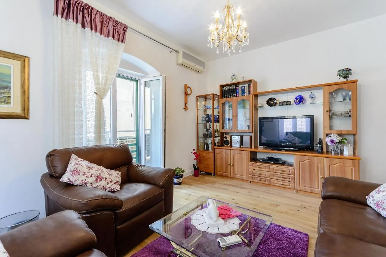 Bird Lamp Luxury Apartment Bacvice, Split